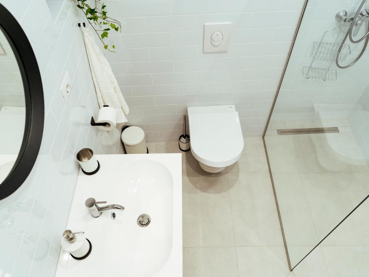 Bright 3Br Flat - Top Location - Green View Balcony Бухарест Экстерьер фото